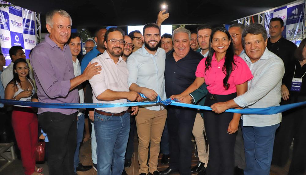 Governador em exercício, Laurez Moreira, participou da solenidade de abertura da Feira, realizada com o apoio do Governo do Tocantins, por meio da Sics