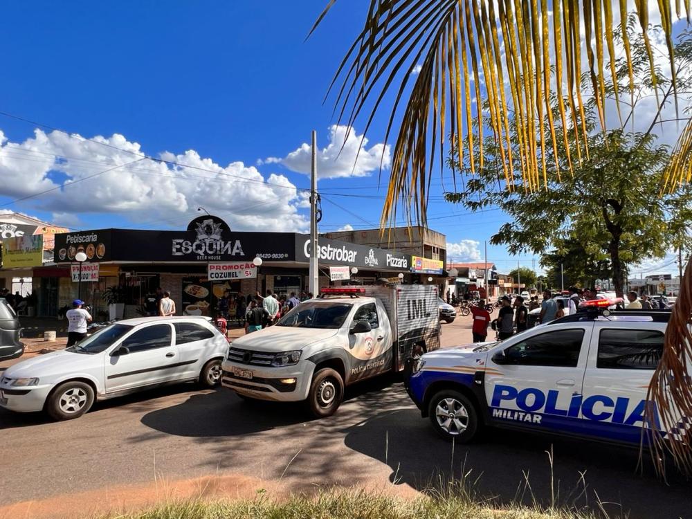 As vítimas estavam em frente a uma pizzaria quando os autores do crime chegaram em uma motocicleta e de posse de uma arma de fogo, tipo pistola, efetuaram vários disparos - Foto: Alessandro Ferreira/Agência Tocantins