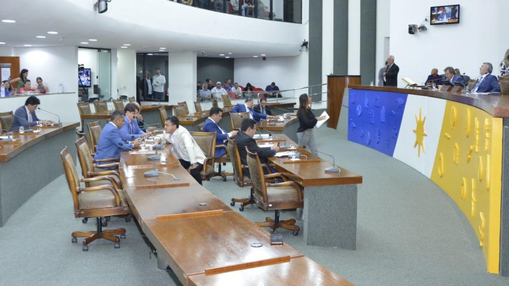 Matérias passarão por discussões nas comissões e votação nesta terça-feira,12.